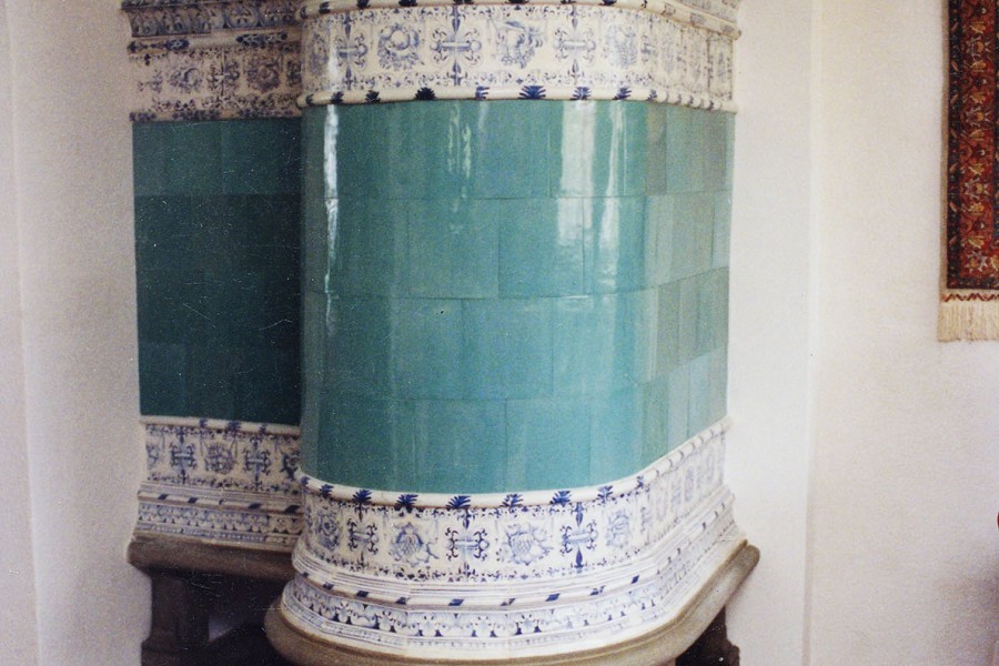 Antiker Kachelofen - Kanton Bern