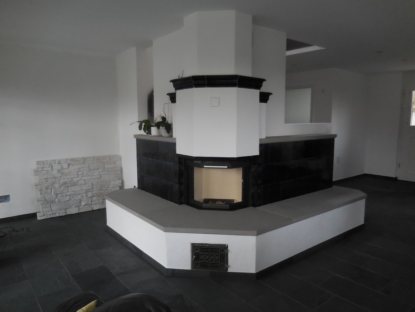 Antiker Kachelofen - Kanton Bern