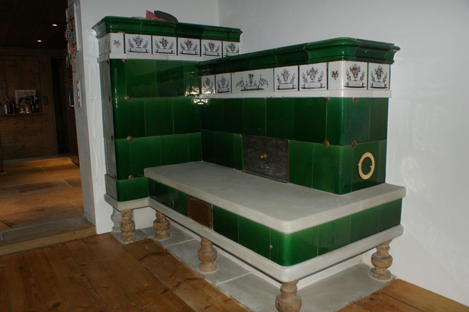 Antiker Kachelofen - Kanton Bern