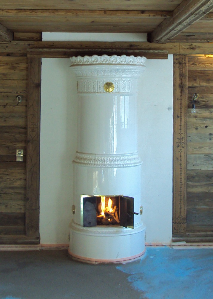 Antiker Kachelofen - Kanton Graubünden