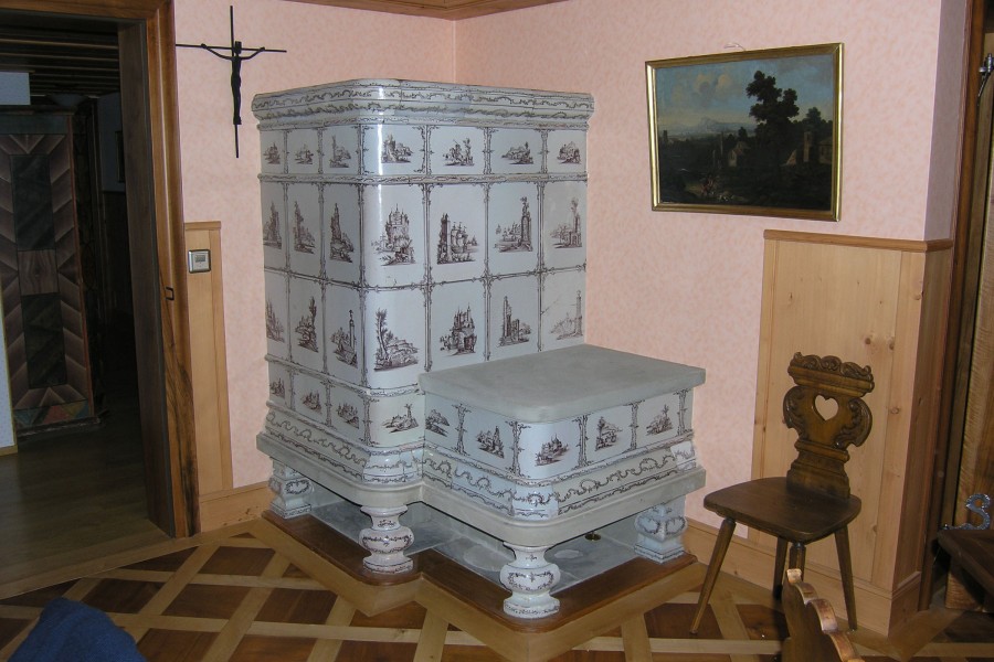 Antiker Kachelofen - Kanton Luzern