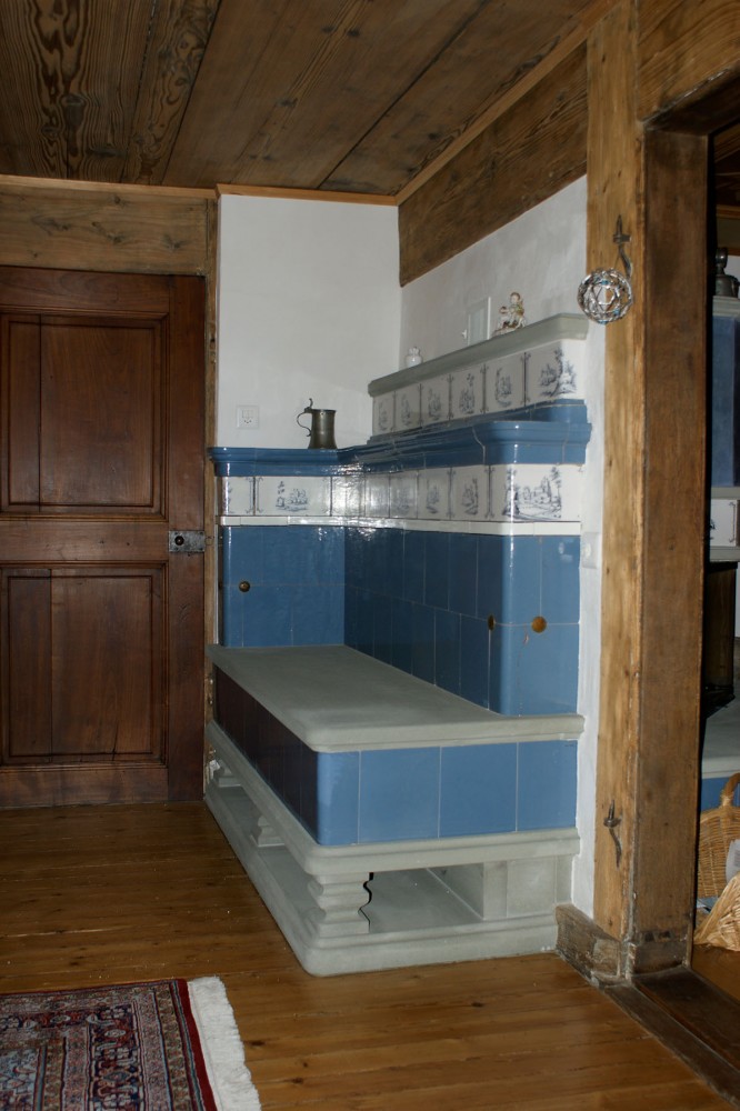 Antiker Kachelofen - Kanton Luzern