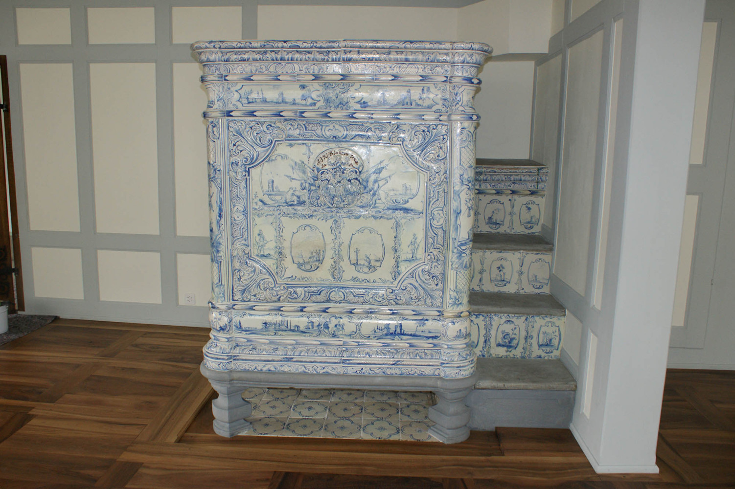 Antiker Kachelofen - Kanton Schwyz