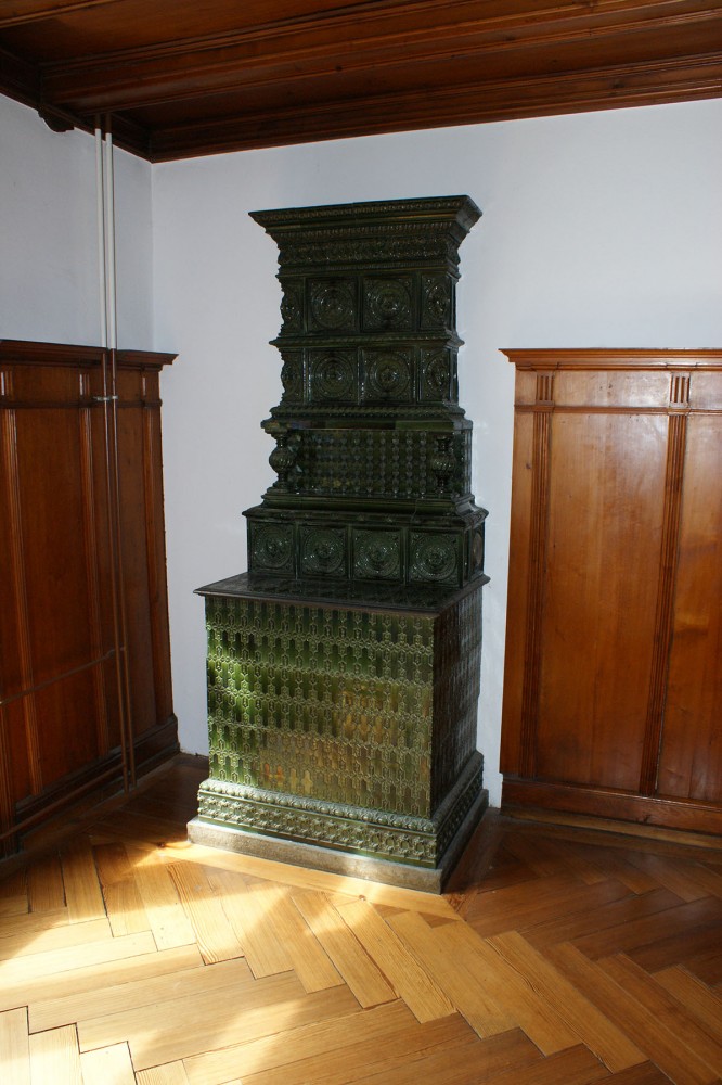 Antiker Kachelofen - Kanton Uri