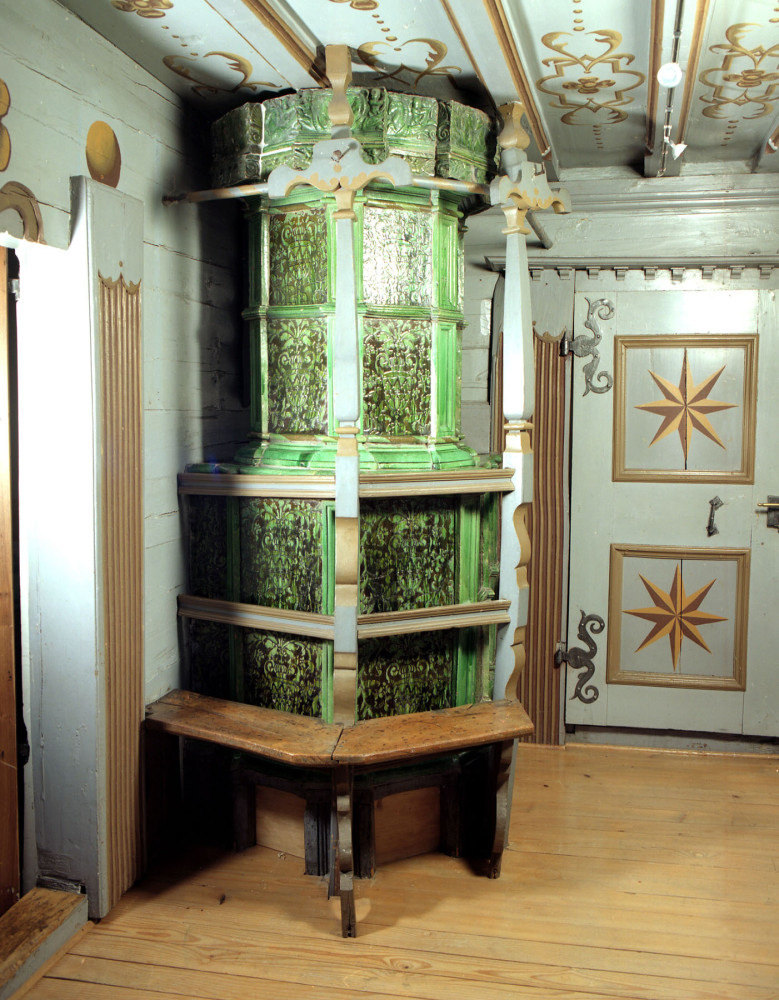 Antiker Kachelofen - Kanton Uri