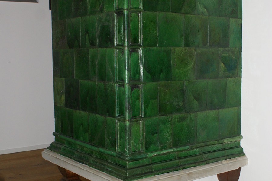 Antiker Kachelofen - Kanton Uri