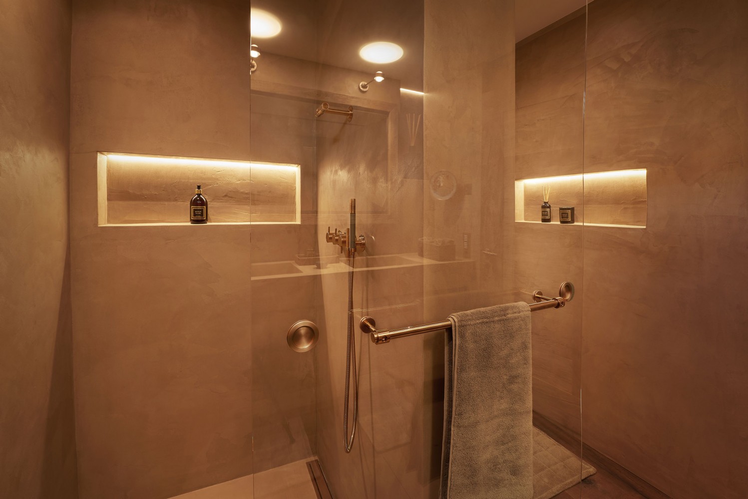 Mineralische Mörtelbeläge und Sumpfkalkoberflächen - Kanton Graubünden