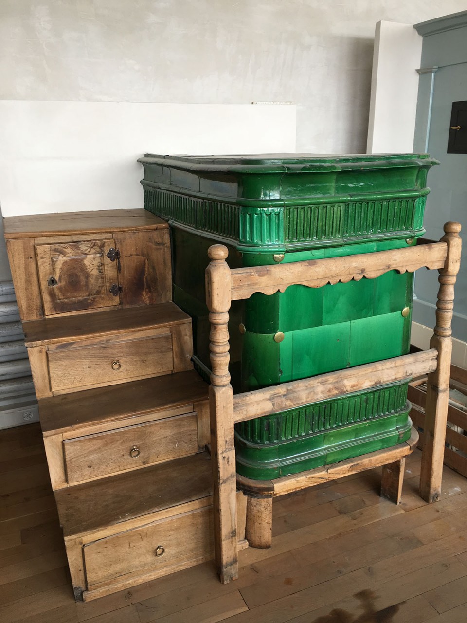 Antiker Kachelofen 01