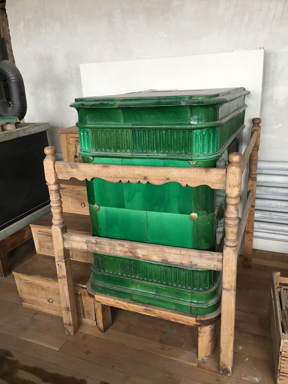 Antiker Kachelofen 01